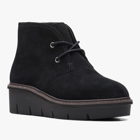 Clarks Airabelle black Suede Ankle Wedge Boots size 8 New without a box - Picture 1 of 8
